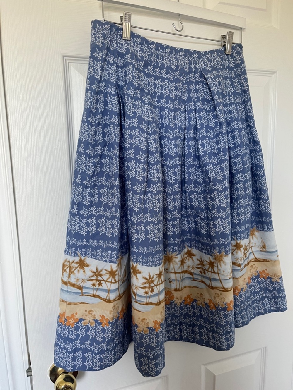 Liz Claiborne Blue Floral Border Midi Skirt with Tan Accent - Picture 2 of 7